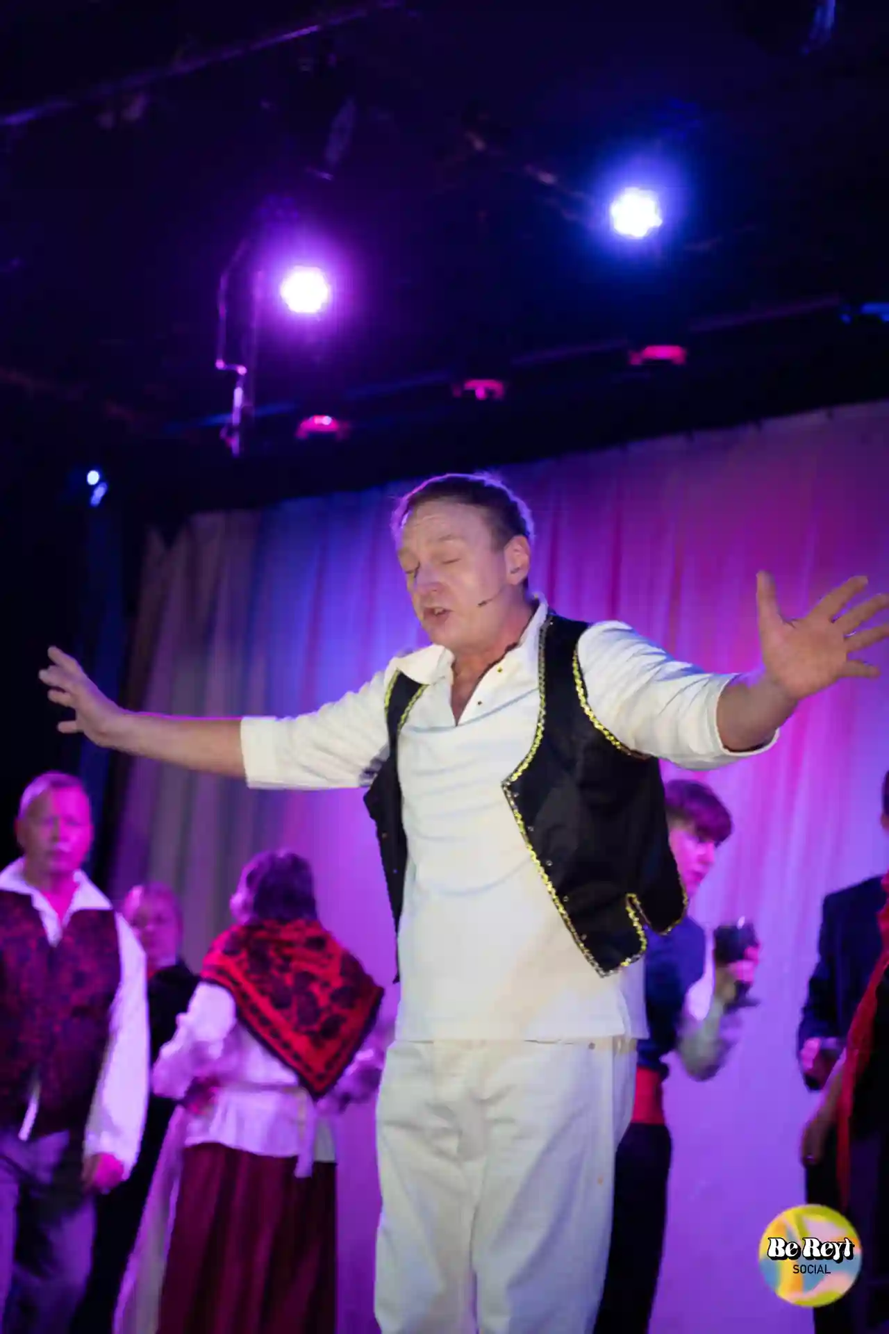 Additional image for 'A Night At The Movicals' - Image 34